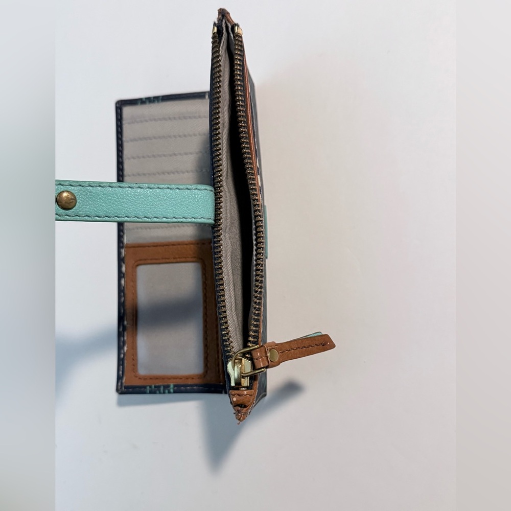 FOSSIL || Emma Zip Wallet - Picture 9 of 16